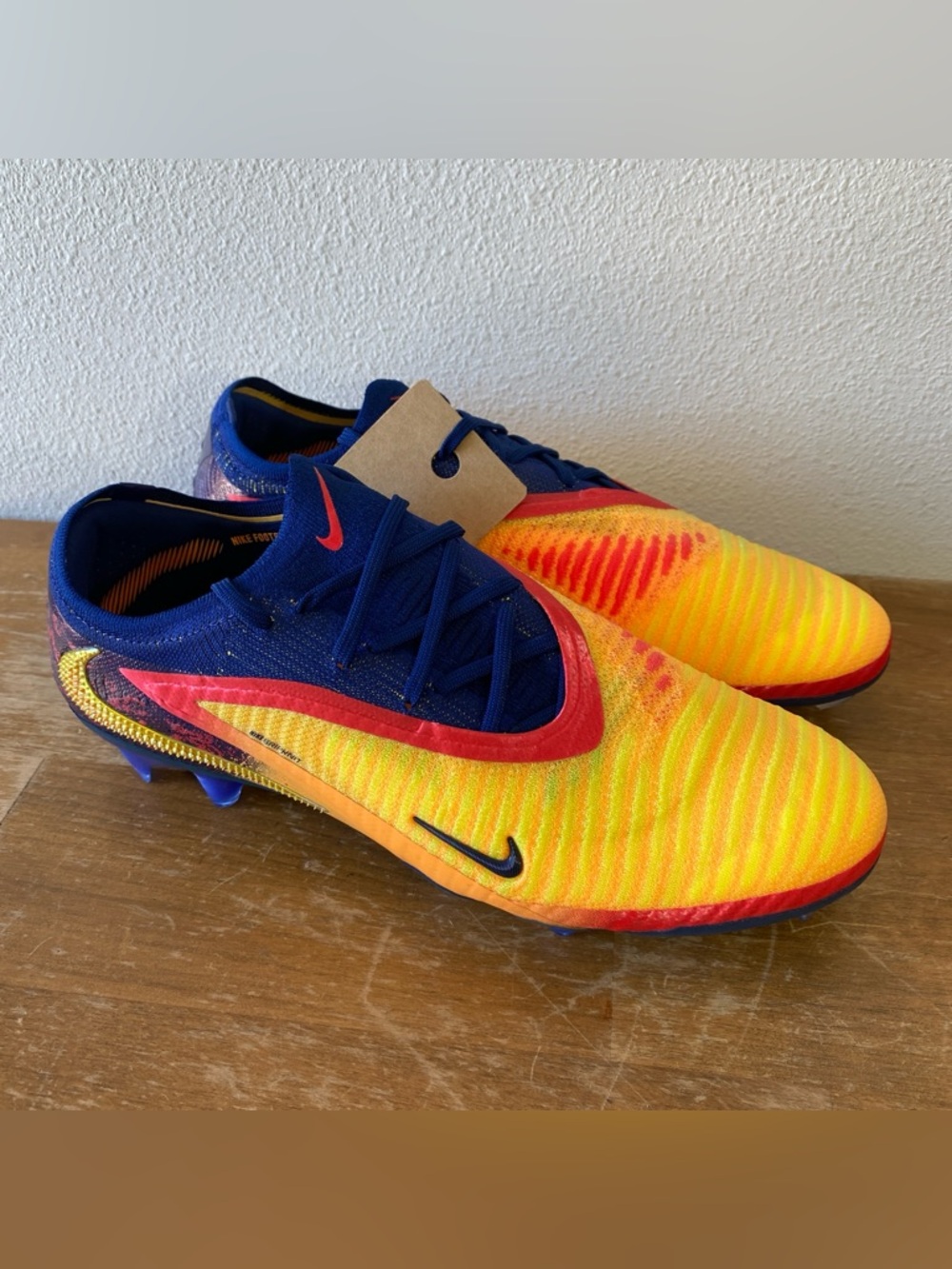 Nike Phantom 6 Low Elite FG Soccer  Erling Haaland HQ2332-800 $270 - Size 5.5